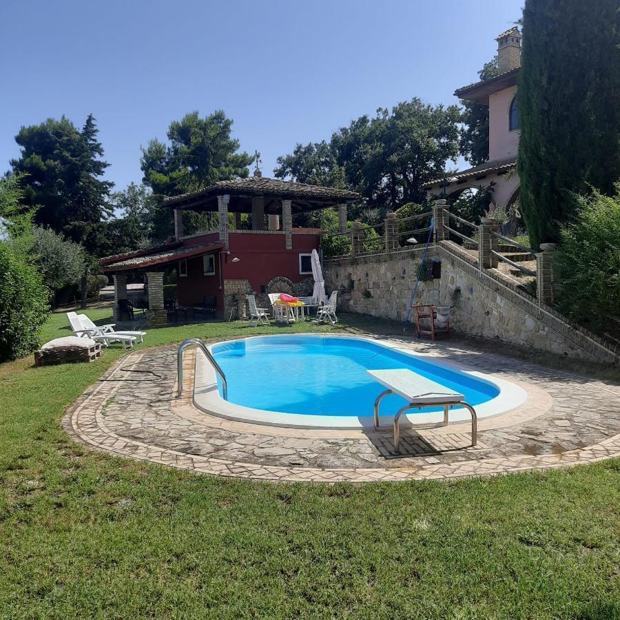 Casalustro Villa Citta Sant'Angelo Exterior photo