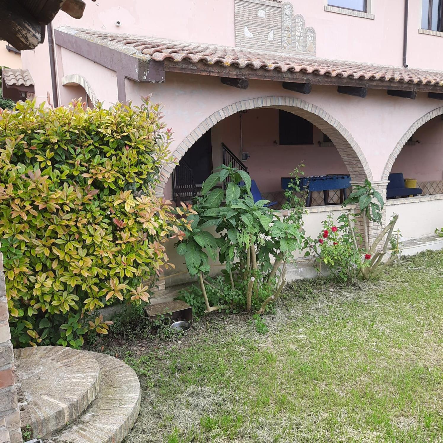 Casalustro Villa Citta Sant'Angelo Exterior photo